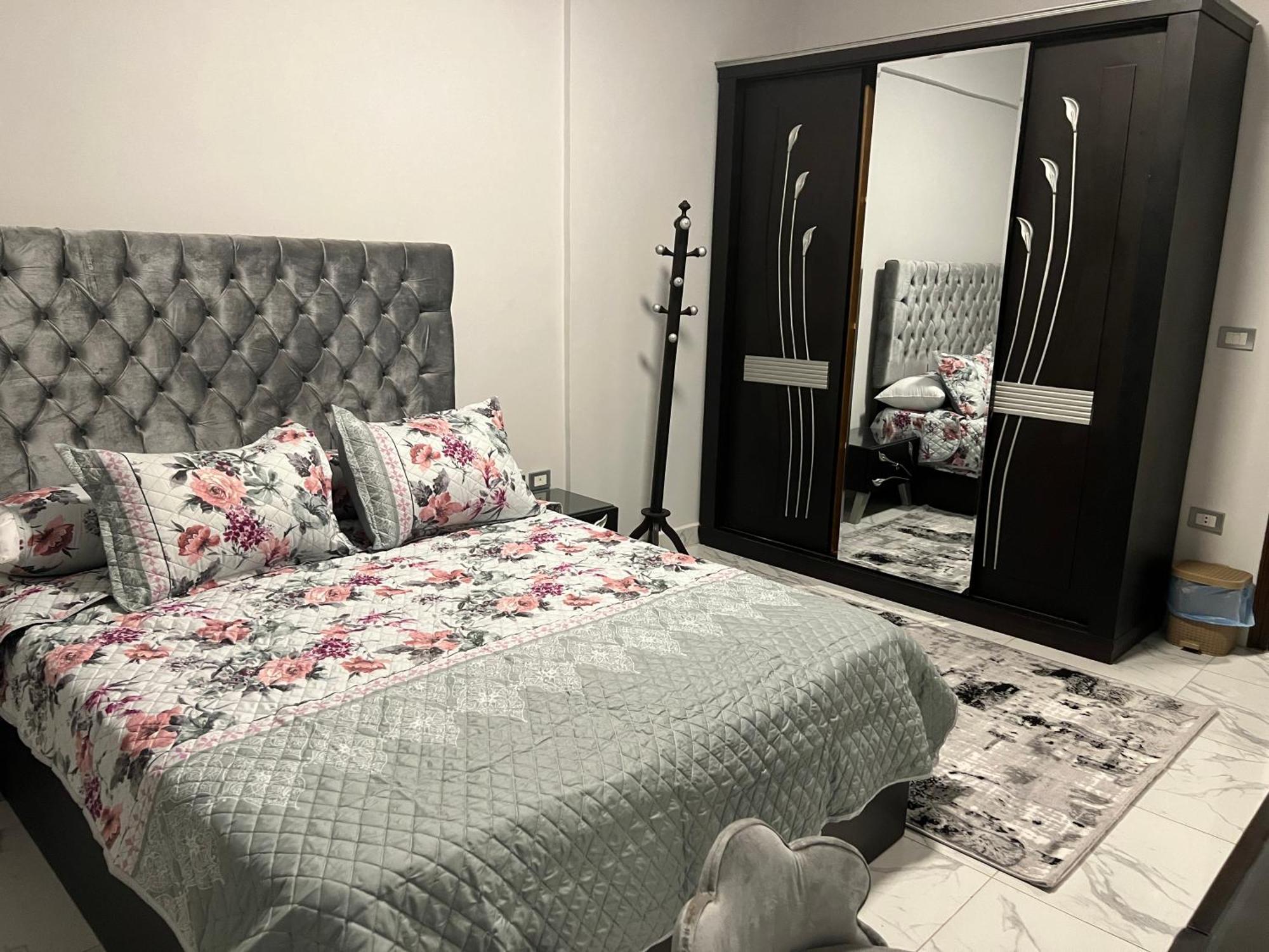 Luxury Apartments Beside Mall Of Arabia And Dar Al-Fouad Hospital - Families Only- No Alcoholic Beverages 6th of October City Luaran gambar