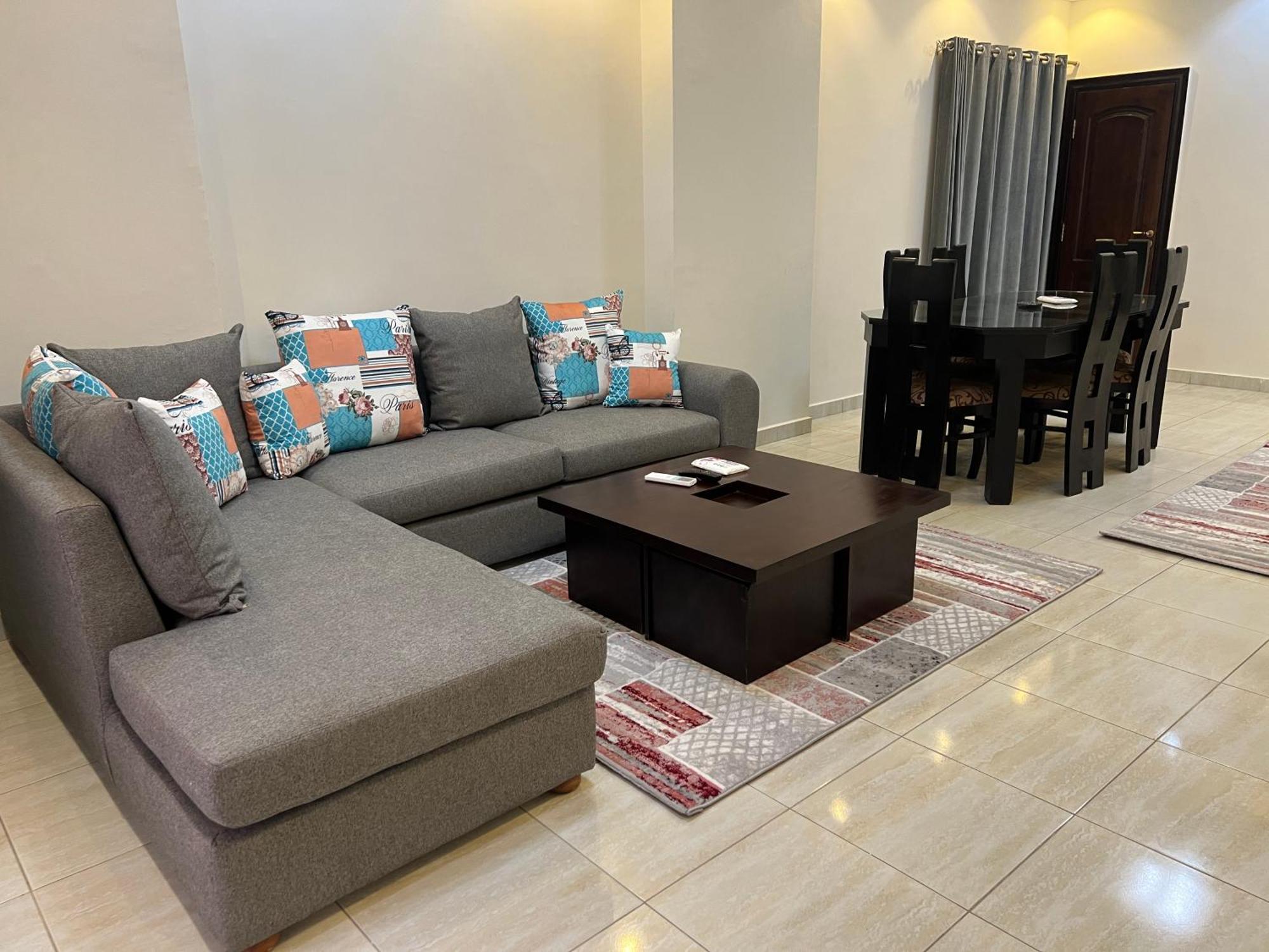 Luxury Apartments Beside Mall Of Arabia And Dar Al-Fouad Hospital - Families Only- No Alcoholic Beverages 6th of October City Luaran gambar